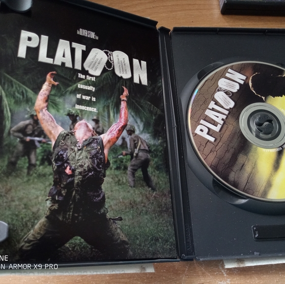 Platoon DVD (Oliver Stone Film) - Picture 7 of 11